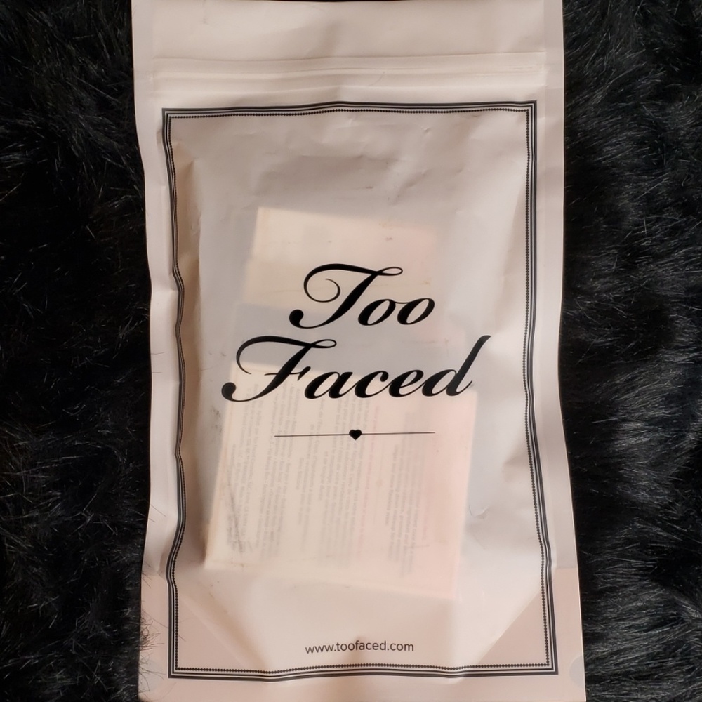 Too Faced Mystery Deluxe Sized Items